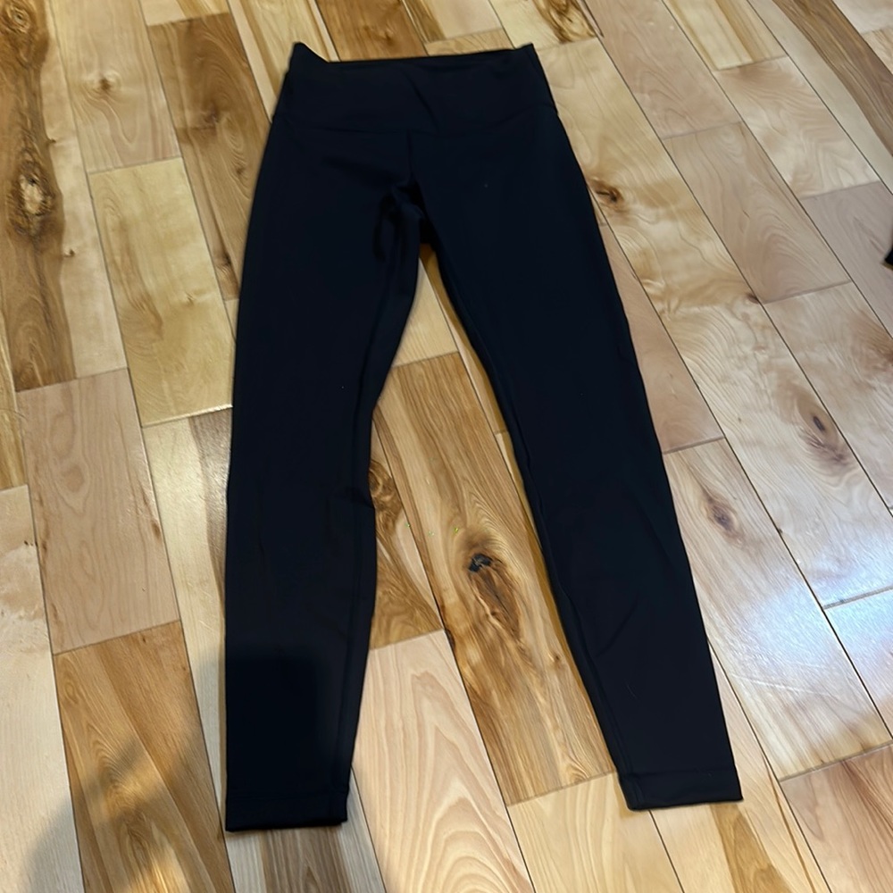 Lululemon leggings size 8